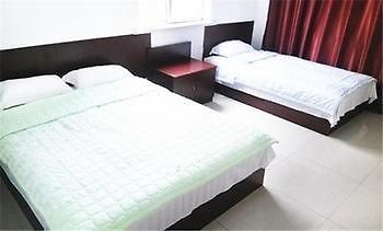 Longtai Star Hotel 青岛 外观 照片